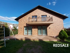 Занимаюсь всеми видами работ по отделке из ДПК или  деревом, интерьер, экстерьер, различные конструкции из дерева, декор, террасы различной сложности
Современные технологии, грамотная консультация, помощь в подборе тех или иных материалов.