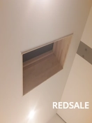 Натяжной потолок с монсардным окном ....