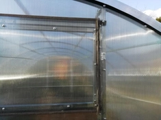 Резиновое уплотнение соединений / Защита швов и стыков поликарбоната