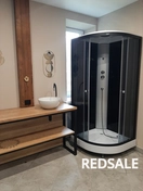 Установлена душевая кабина. Инструмент для работы использовался: разводной ключ, набор отверток, шуруповерт, набор сверел, герметик санитарный, шпателя, уровень.
Затрачено 3 часа.