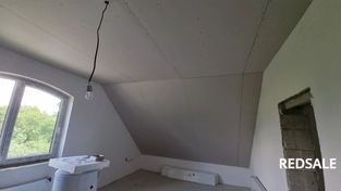 Монтаж потолков из гипсокартона монсардный этаж дома..Время 150м² занимает до 2 недель без расшивки швов и шпатлёвки потолков..