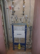 Разводка сантехники 
Установка инсталляции 