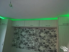 Электромонтаж диодной ленты в спальне.  