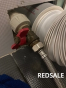 Демонтаж и монтаж шарового крана для подачи воды в бачок унитаза.