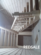 Деревянная 2 маршевая лестница без под подступенок .