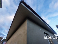 Осуществляю подшивку подкровельных свесов, обшивку фронтонов.