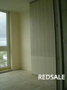 Облицовка стен плиткой и пола керамогранитом.