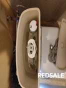 Замена арматуры  унитаза. Быстро и качественно.


